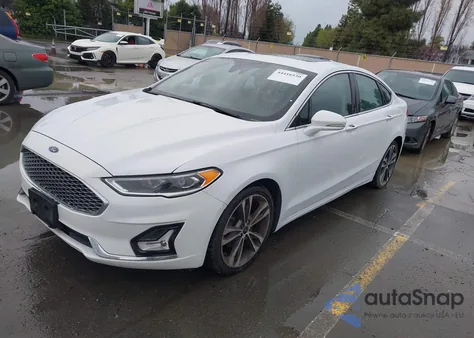 2020 Ford Fusion Titanium z USA, uszkodzony, nr VIN 3FA6P0D99LR193631